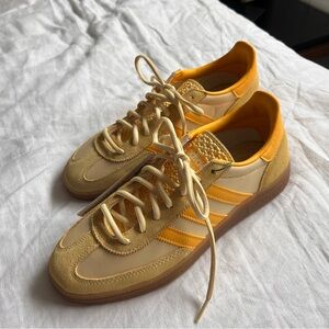 NWT and Box Adidas Spezial - YELLOW AND GOLD - M8.5 / W9.5 / UK8 - UNISEX